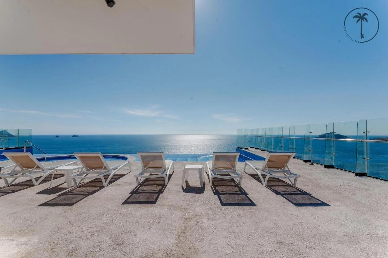 Moderno condominio con vista al mar! photo
