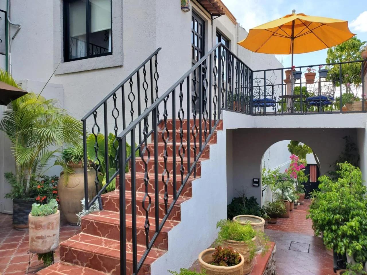Pied à Terre at Casitas Aparicio photo