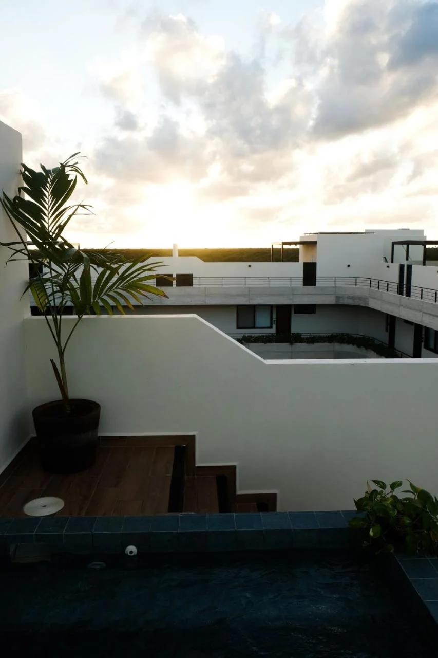 Sky Pool Suite - 4 Guests - Near the Beach photo