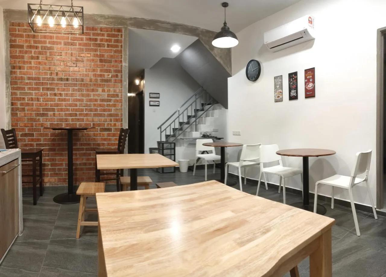 Just Austin Guesthouse photo