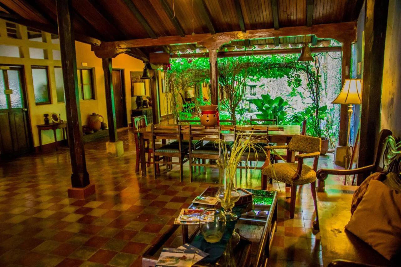 Hostal Fuente Castalia, B y B foto
