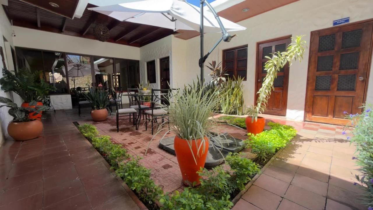 Hotel Vizcaíno León foto