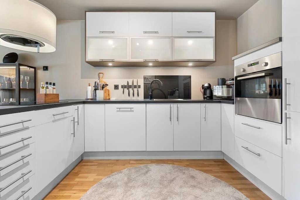 Aurora luxury apartment photo