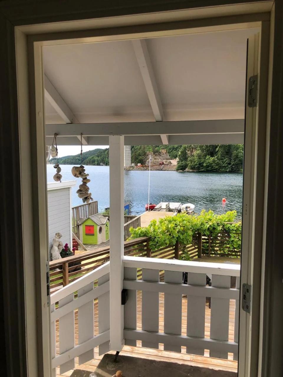 Barnevennlig med strand og hage - Wifi