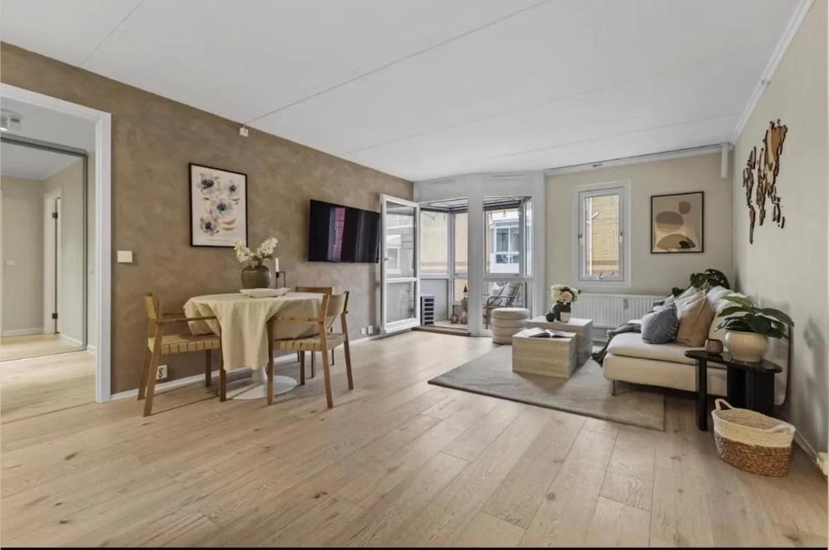 Elegant apartment photo