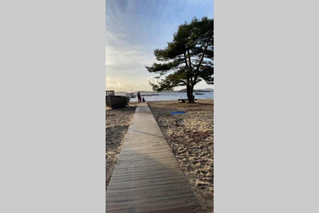 Nybygd feriebolig rett ved strand til leie! foto