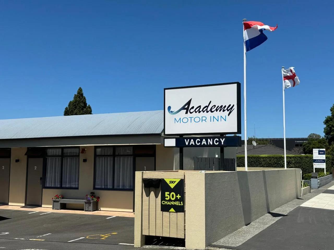 Academy Motor Inn photo