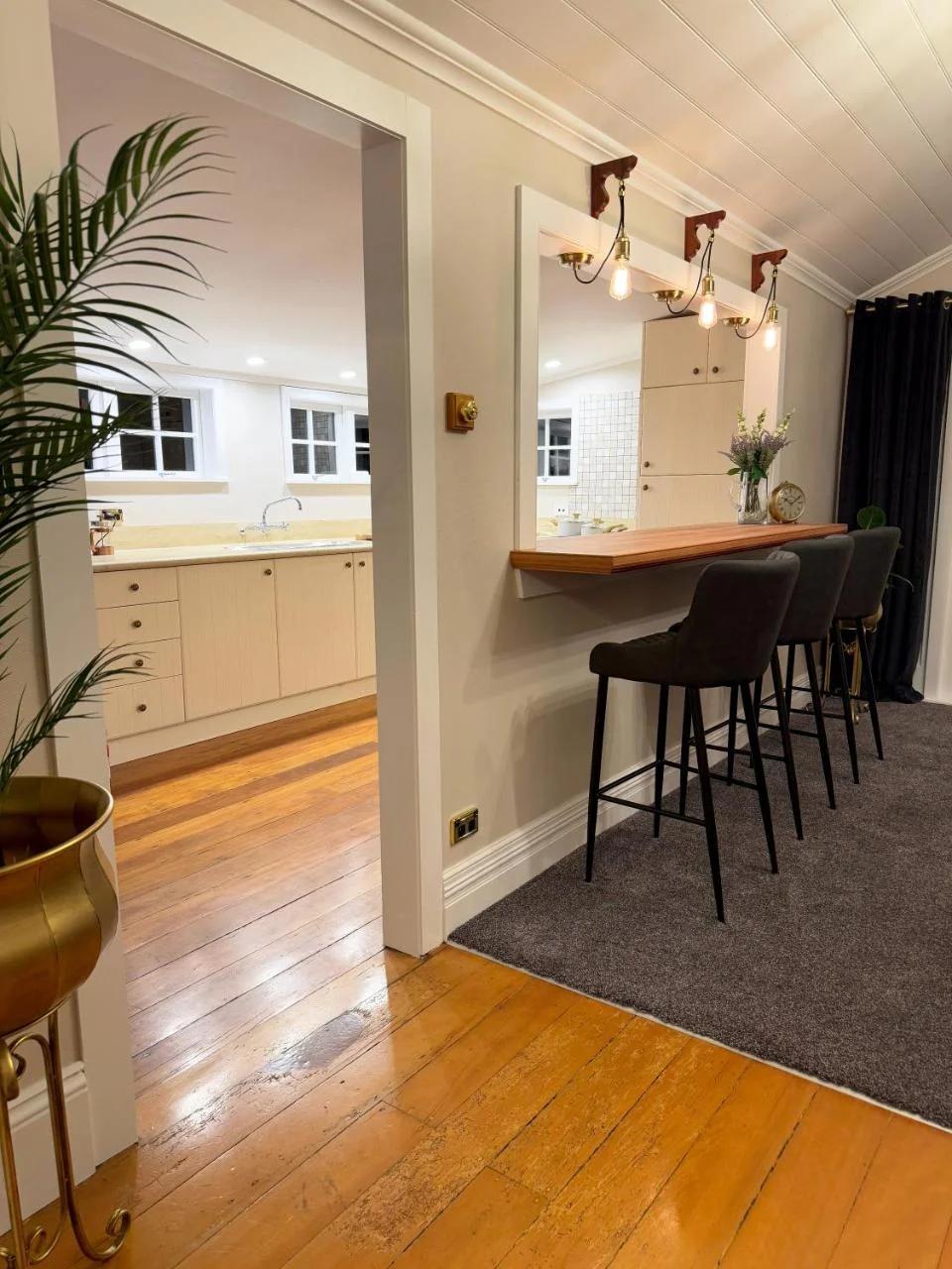 Creed Cottage - Luxury stay in Whitianga CBD photo