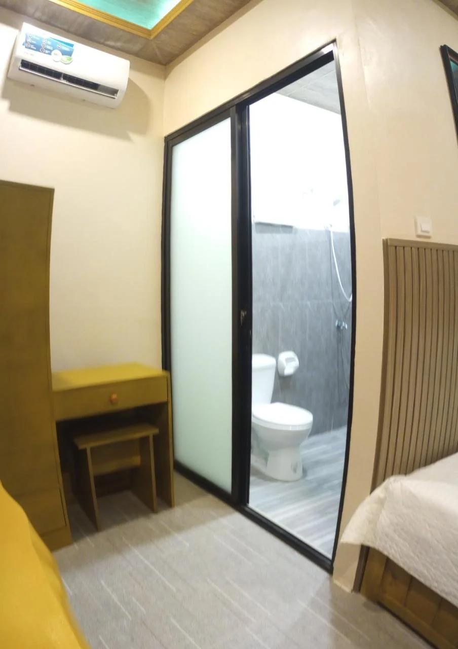 Sardine Travellers Inn photo