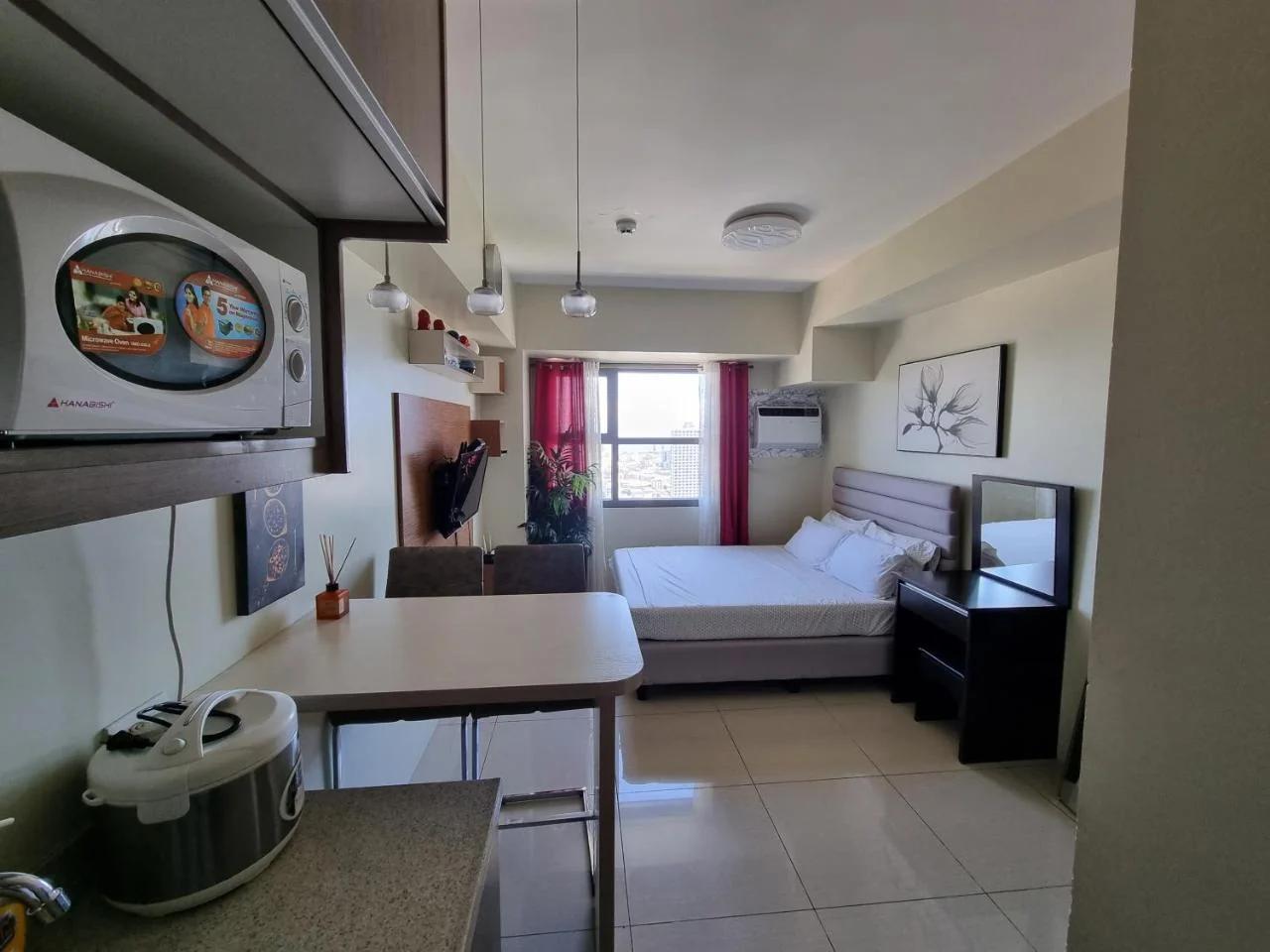 Studio Condo Unit at Horizons 101 photo