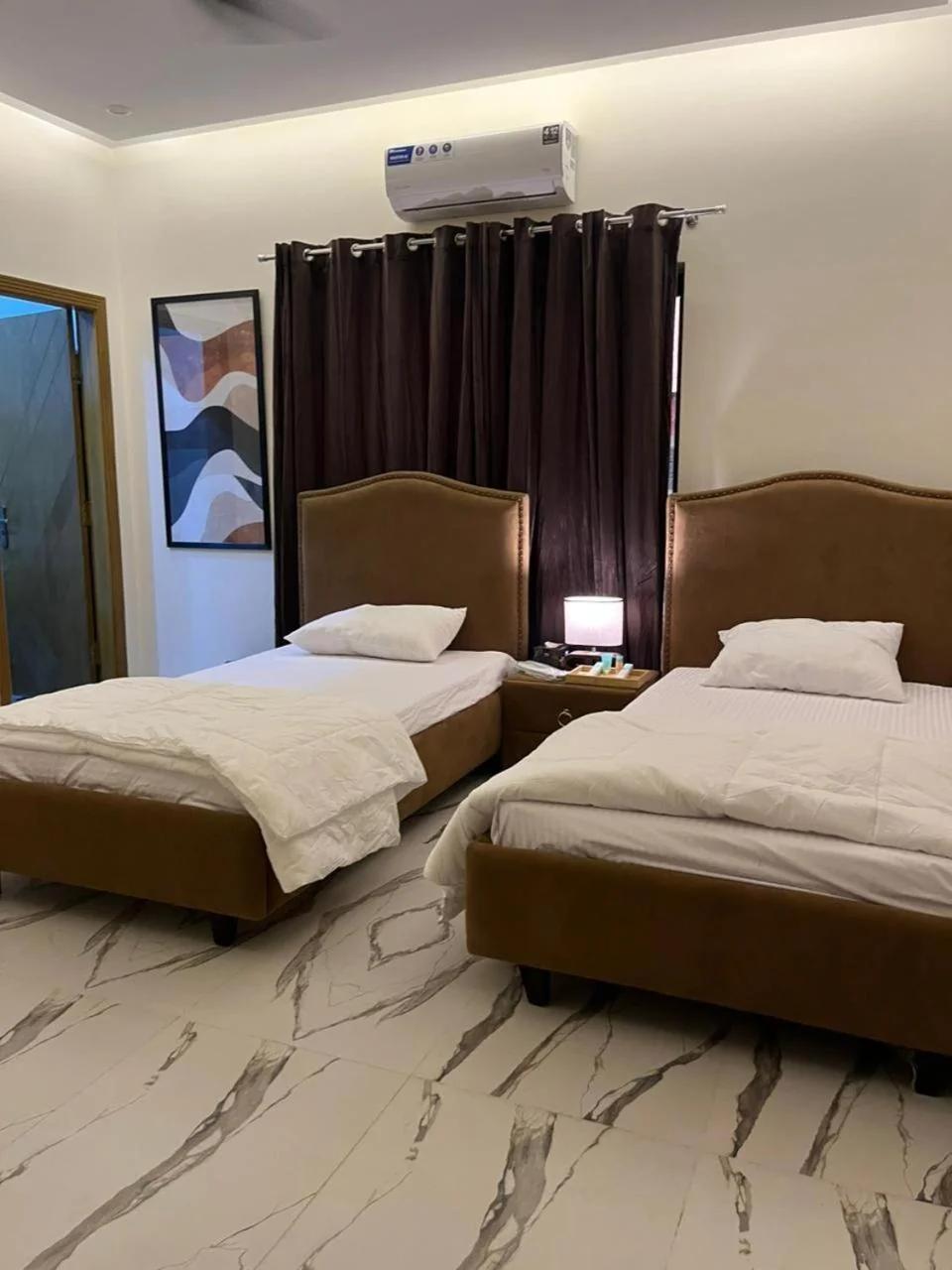 ASNB Luxury Elite Apartment 2BHK Families Only photo