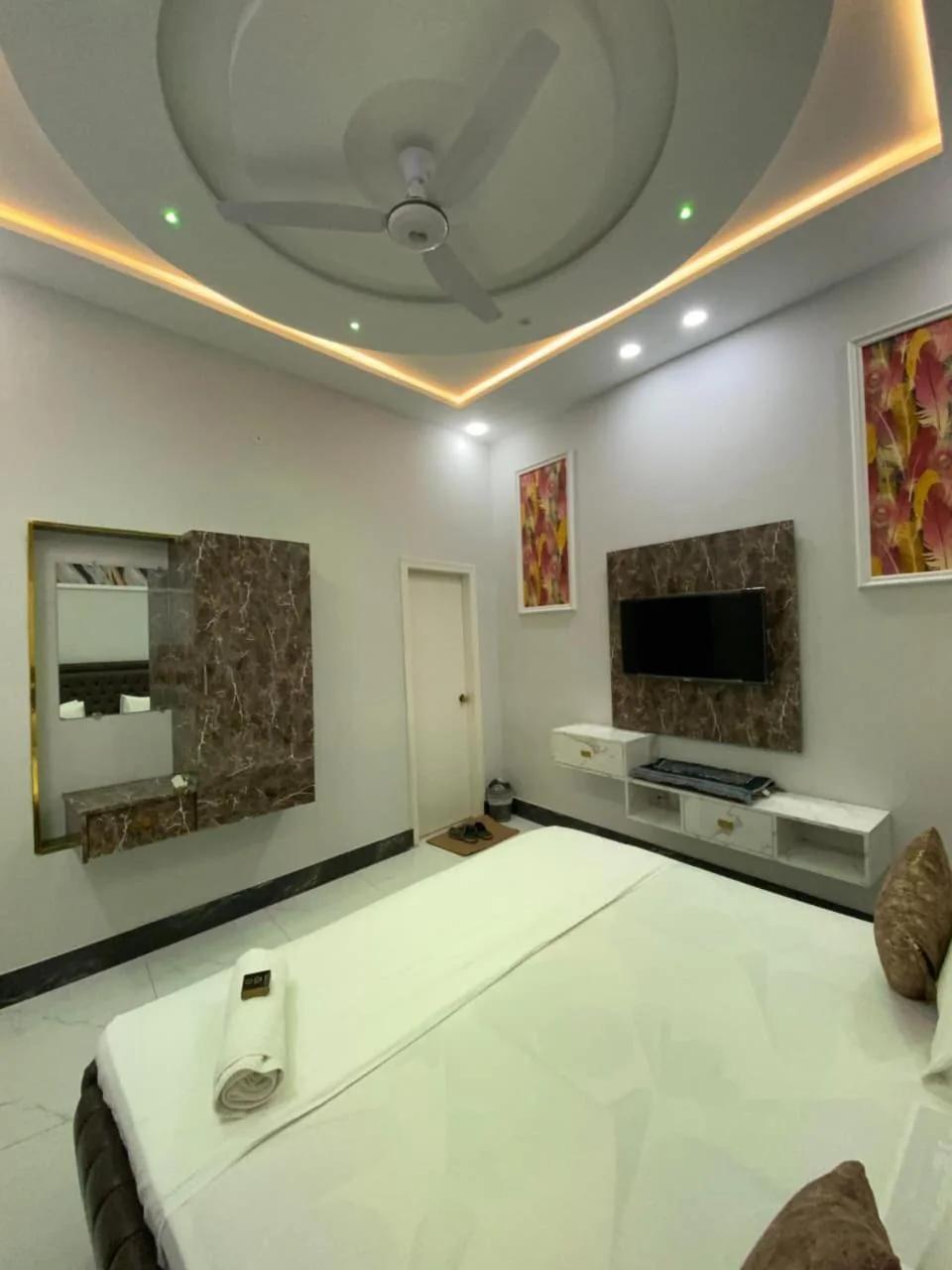 Hotel Radisson Blu Inn photo