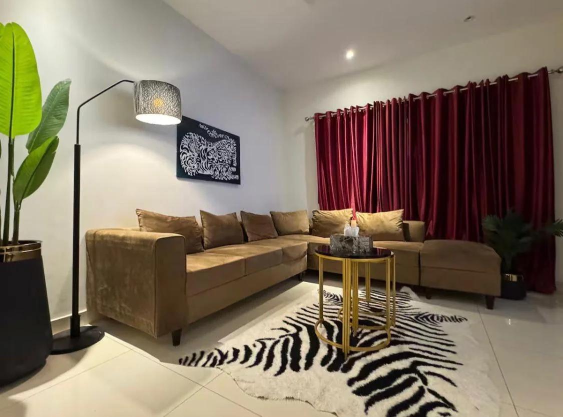 THE BLACK ROCK 2BR APARTMENTS IN E-11 Islamabad photo