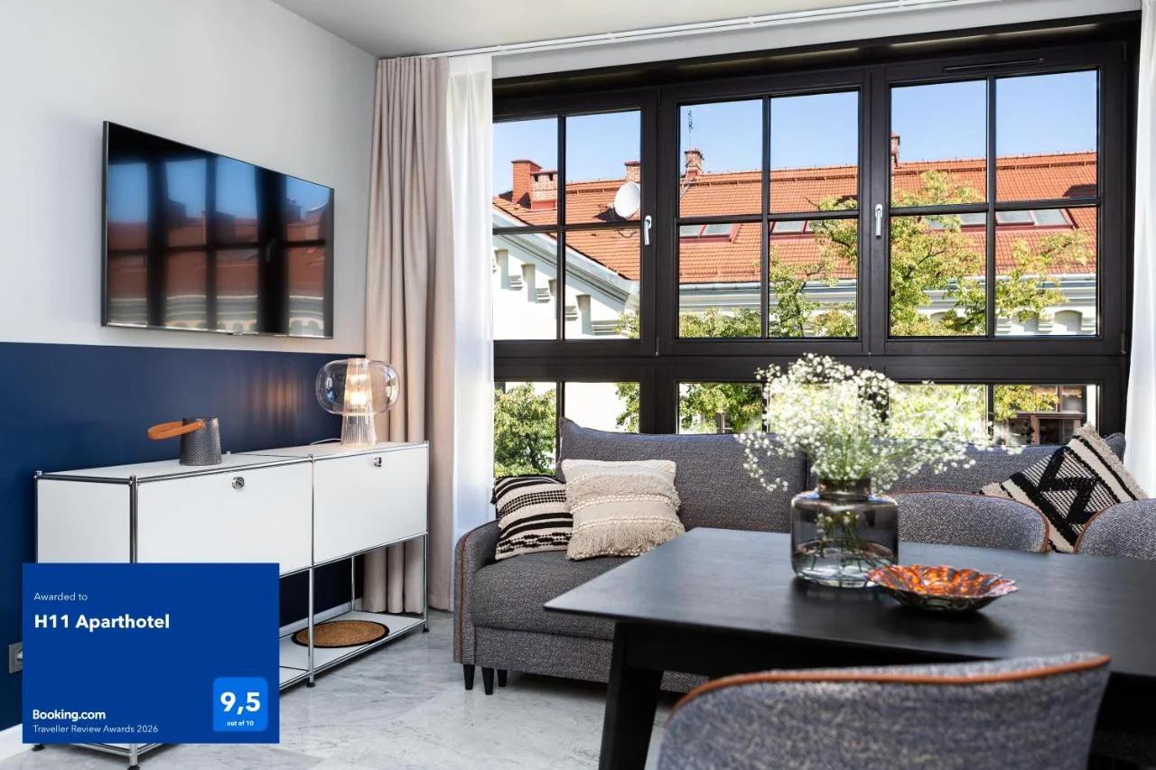H11 Aparthotel