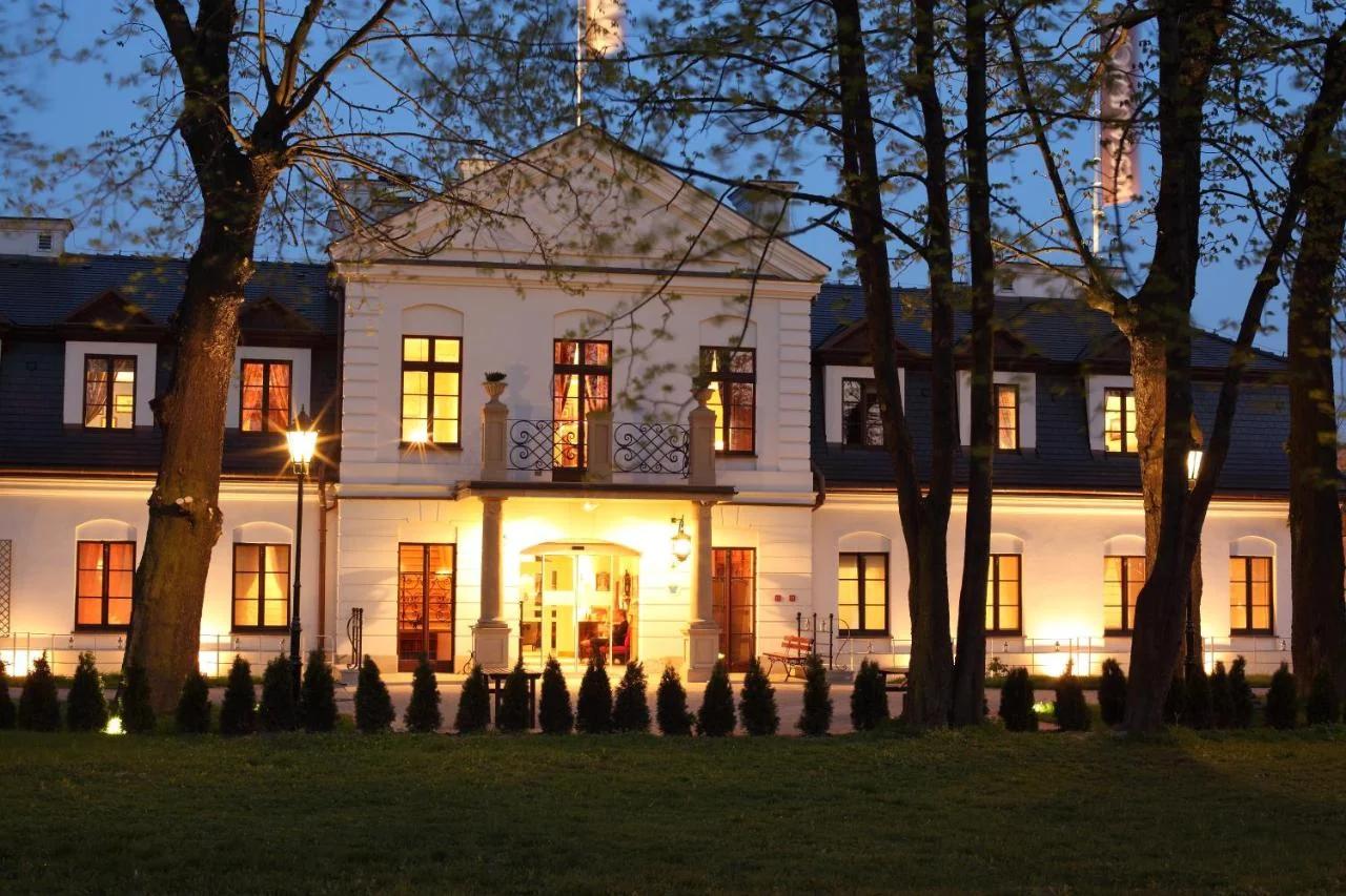 Hotel Dwór Kościuszko foto