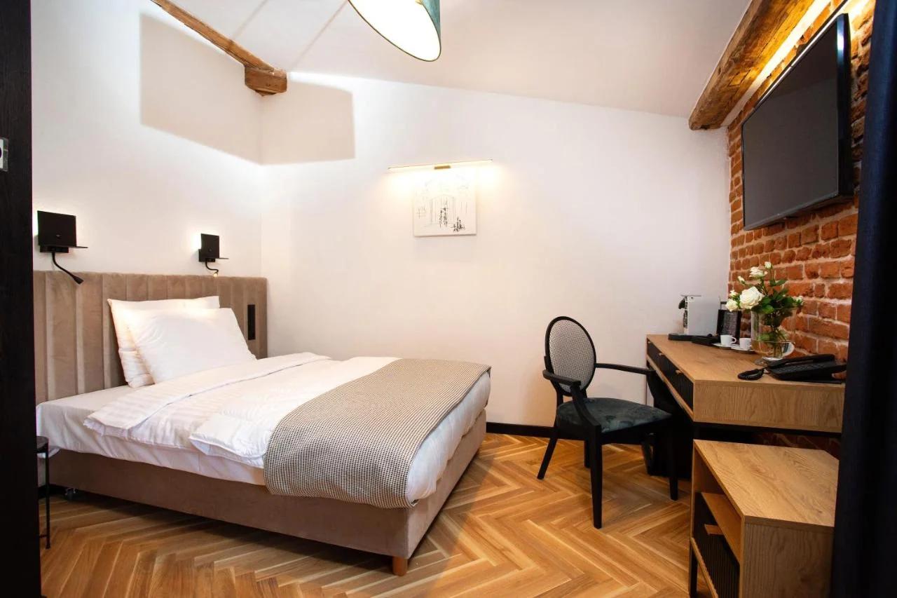 HOTEL TEATR foto