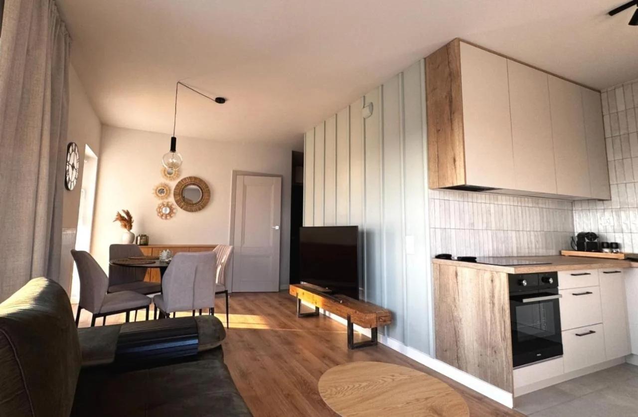 Modern Sunny Apartment Close to City Cente photo