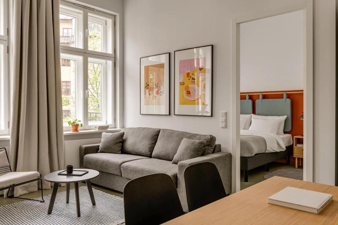 PLANTONIA Aparthotel photo