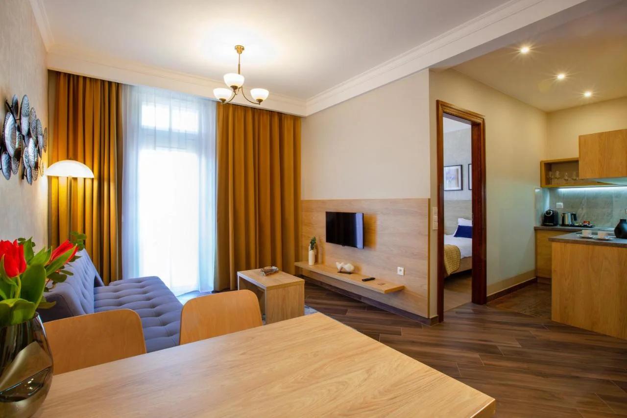 Portal House Apartments photo
