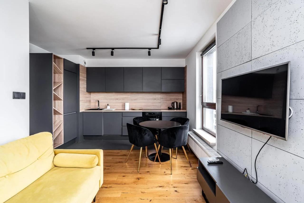 RentPlanet - Apartament Mistrzejowice photo