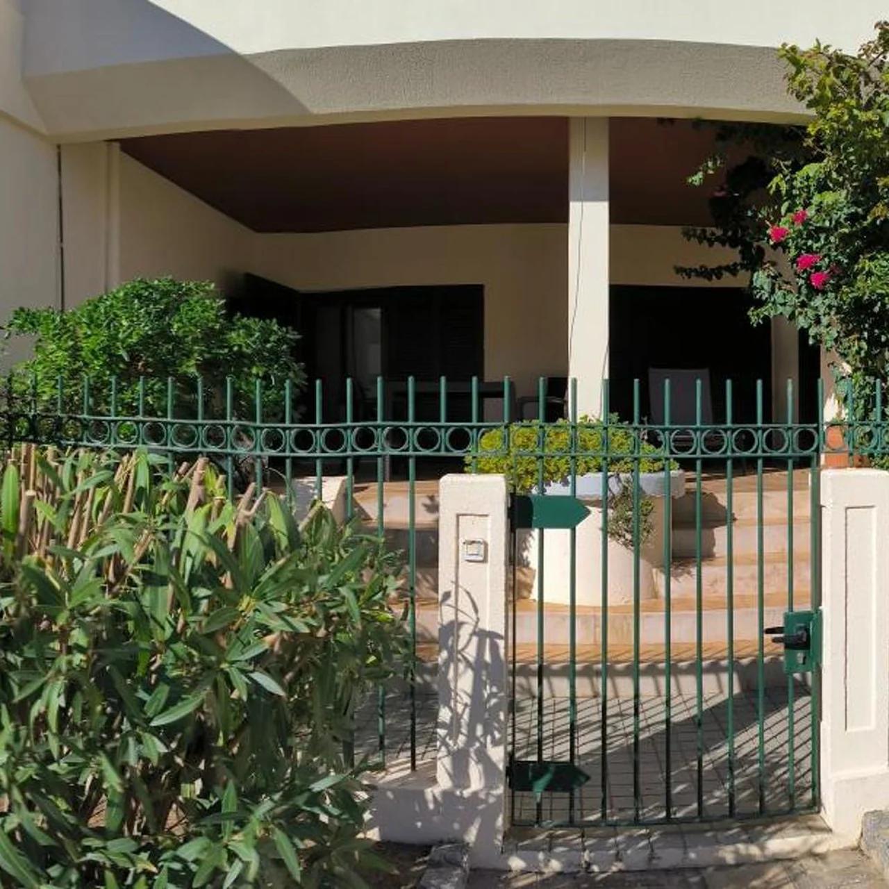 A Casa e a Praia da Ana photo