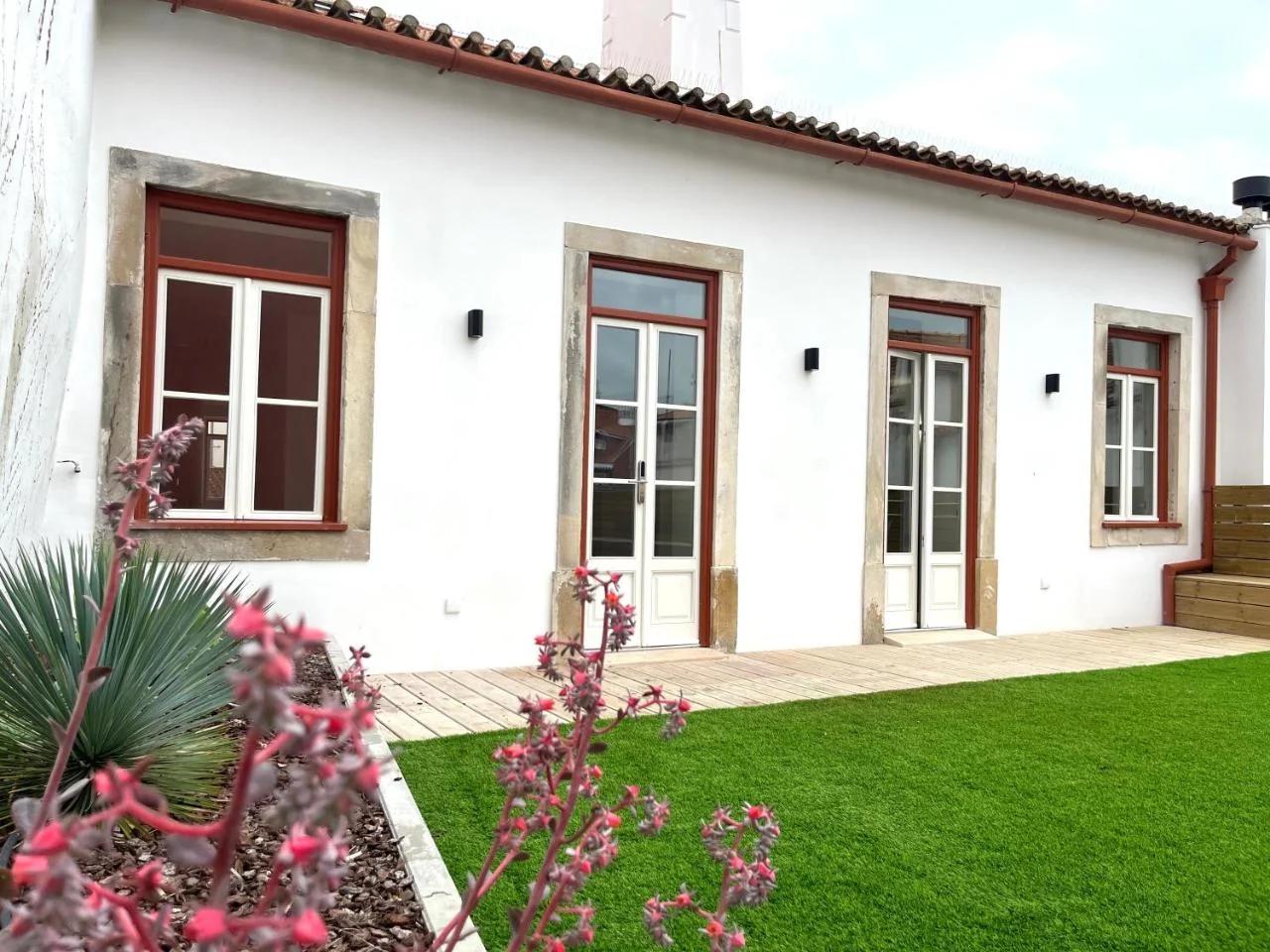 Casas de Alpedide photo