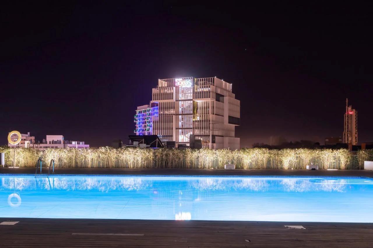 Expo River View foto