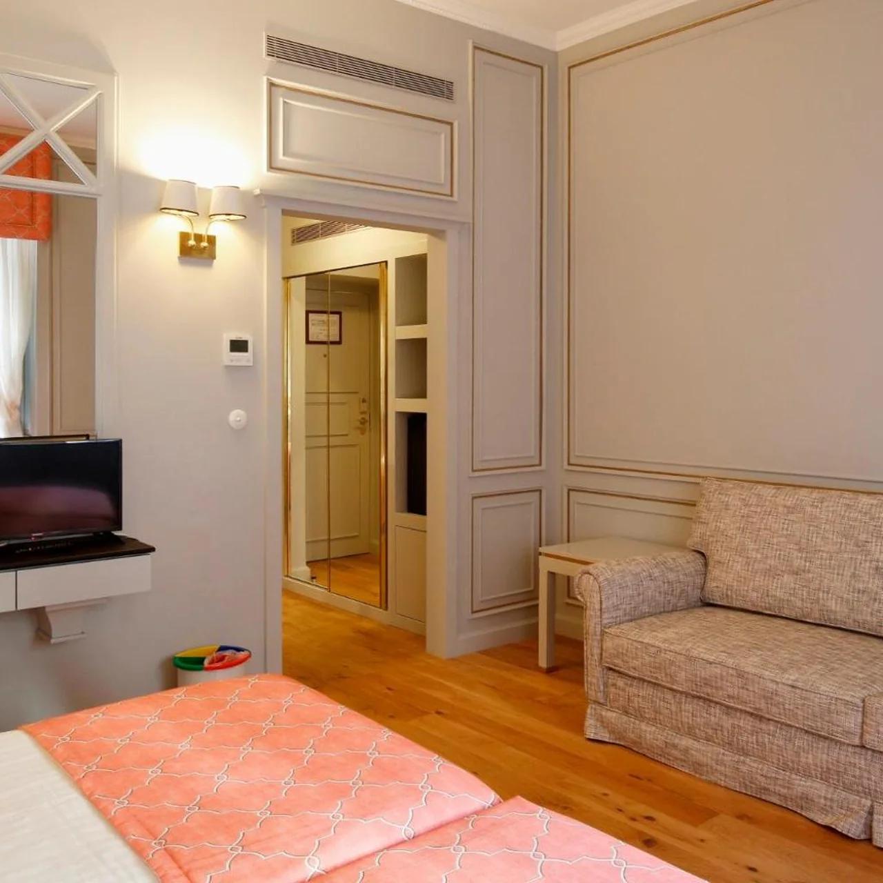 Grande Hotel do Porto photo