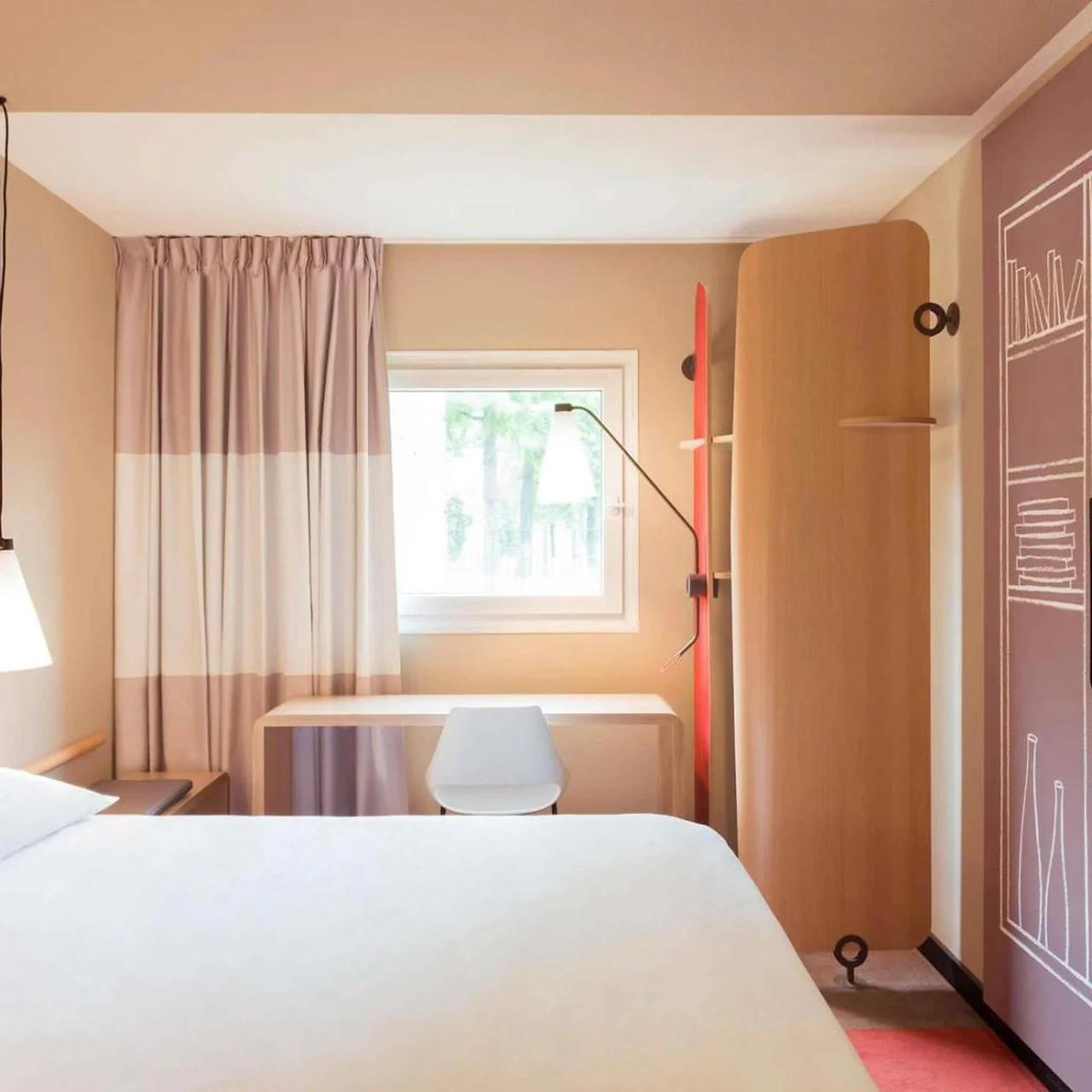 Hotel ibis Lisboa Liberdade photo