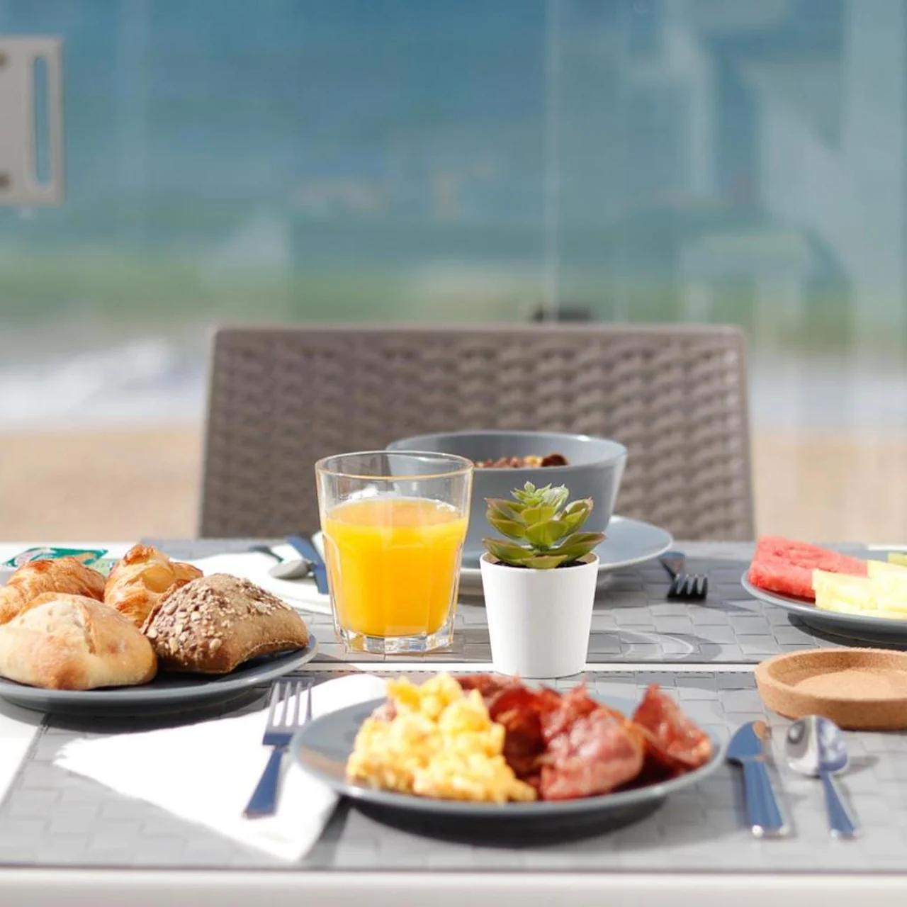 Golden Beach Guest House & Rooftop Bar photo