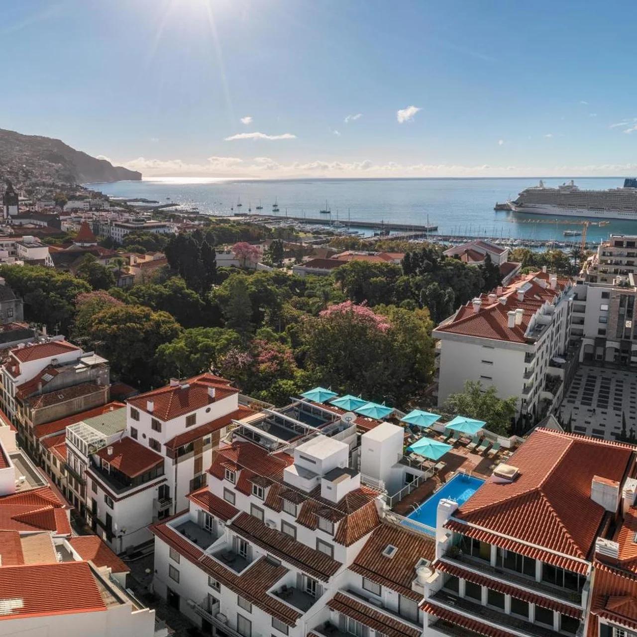 Hotel Madeira photo
