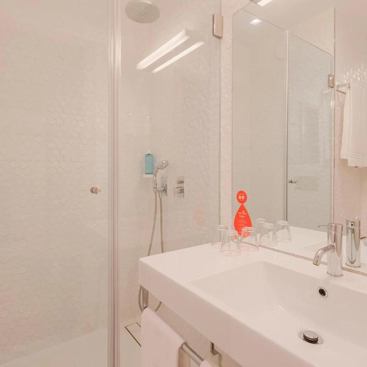 Moov Hotel Porto Centro photo