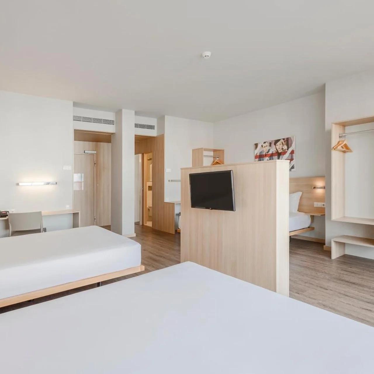 Moov Hotel Porto Centro photo