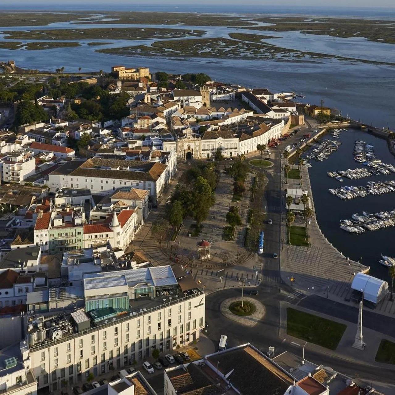 Occidental Faro photo
