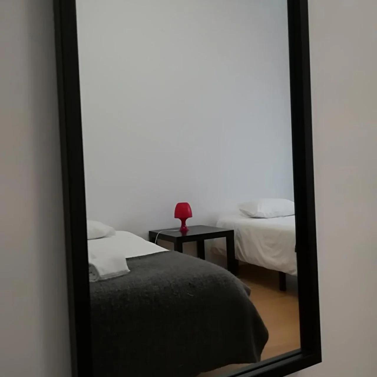 Porta 86 foto
