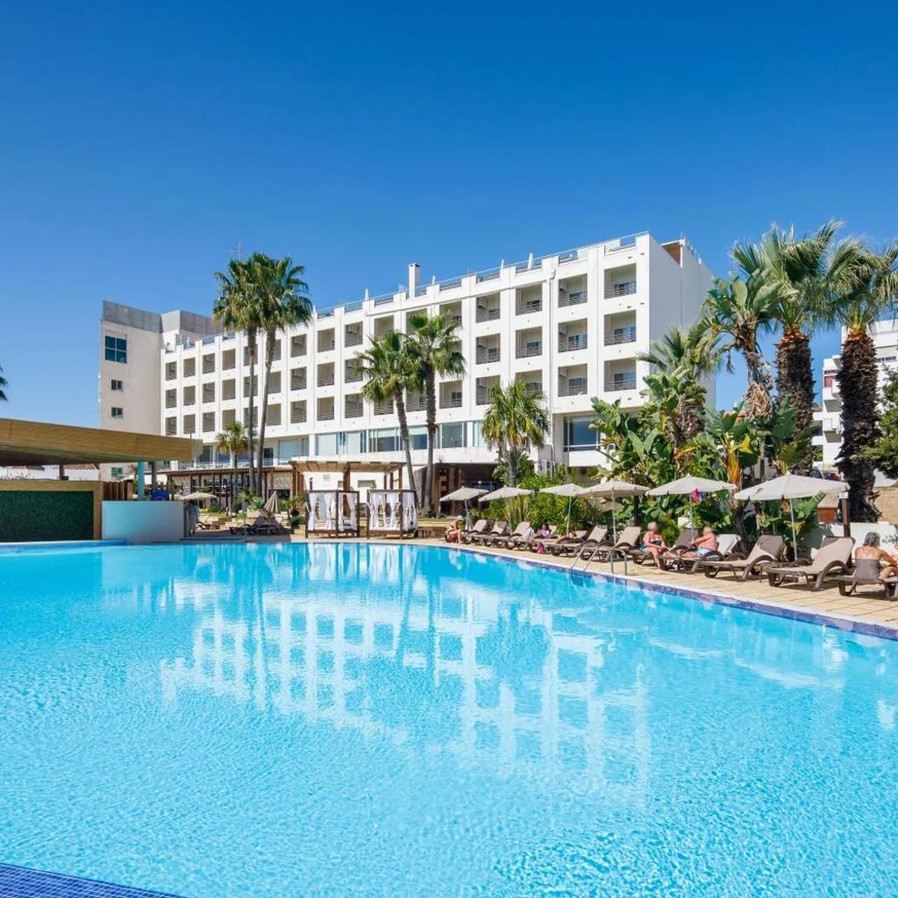 AP Maria Nova Lounge - Adults Friendly