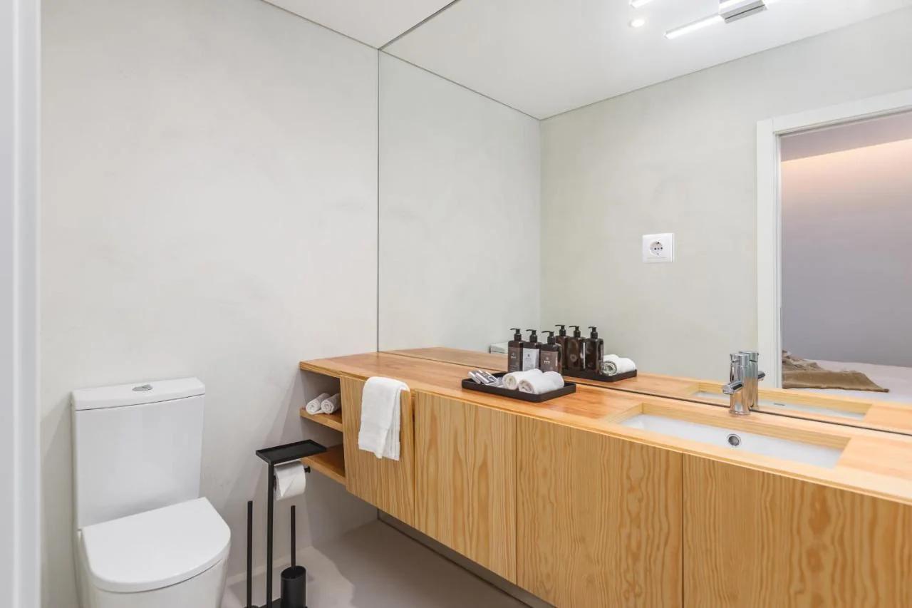 Urban Oasis Six Suites Apts Porto photo