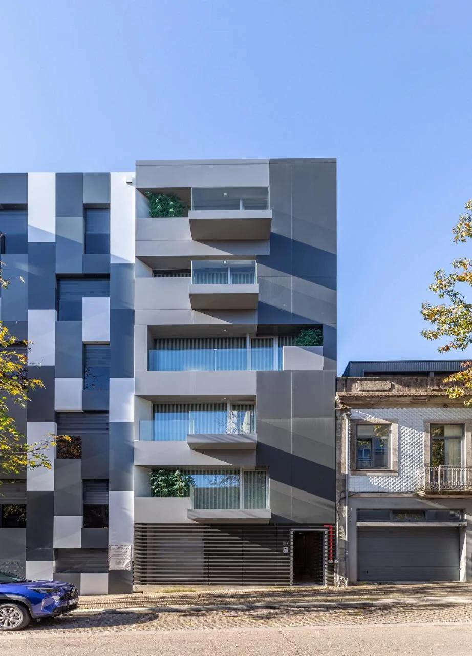 Urban Oasis Six Suites Apts Porto photo