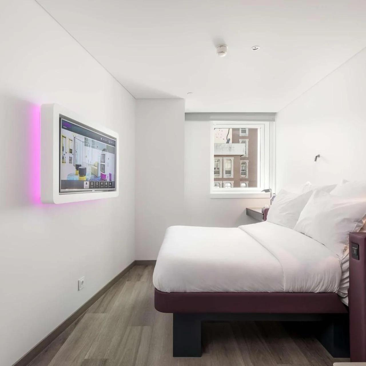 YOTEL Porto