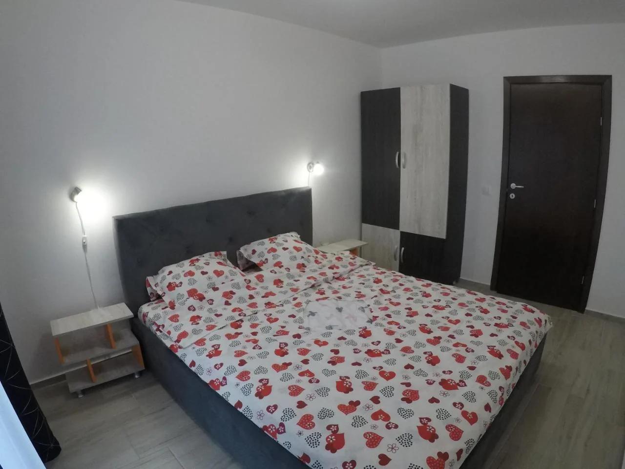 AMA Apartament cu terasă 50 mp & parcare gratuită foto