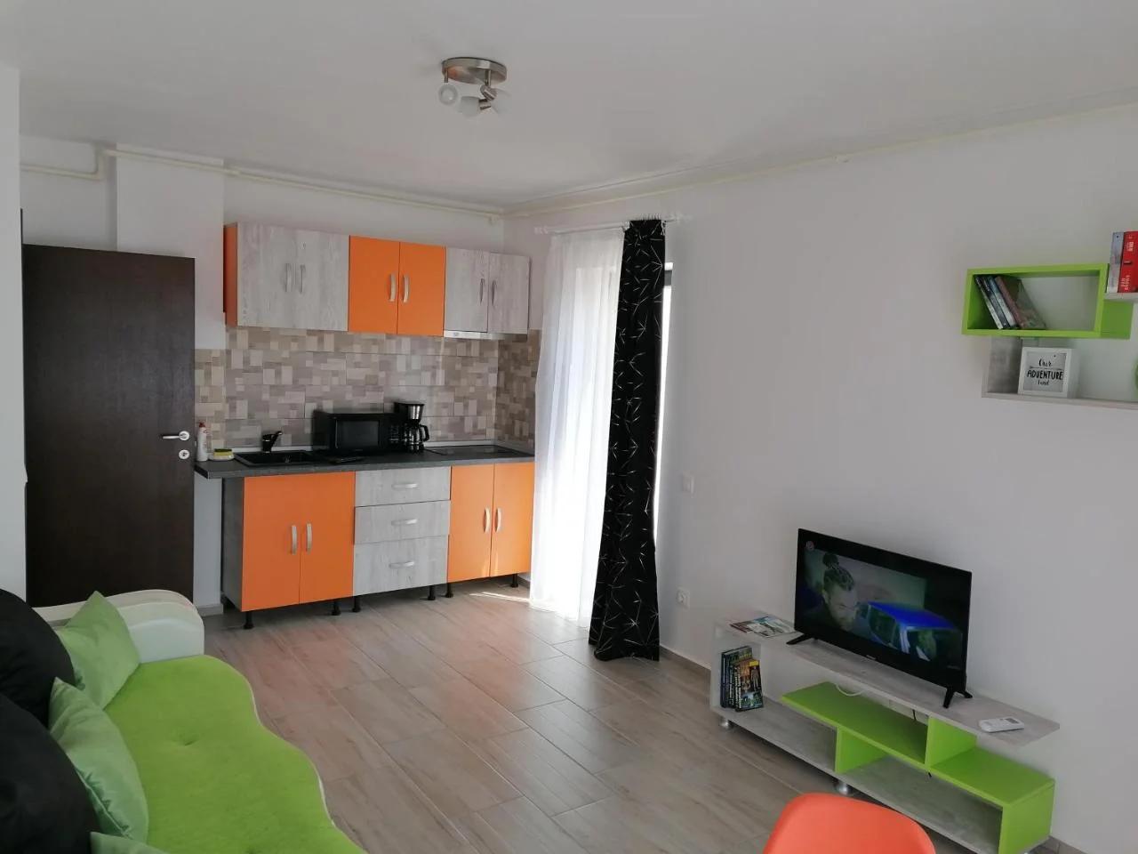 AMA Apartament cu terasă 50 mp & parcare gratuită foto