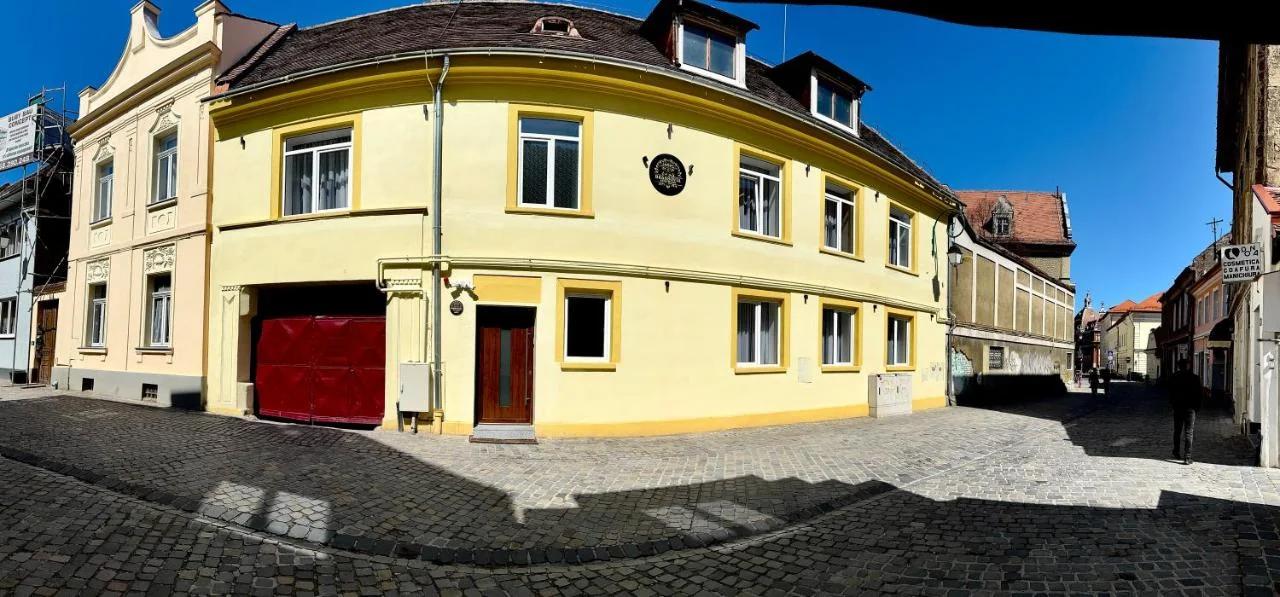 Brassovia Apartments foto