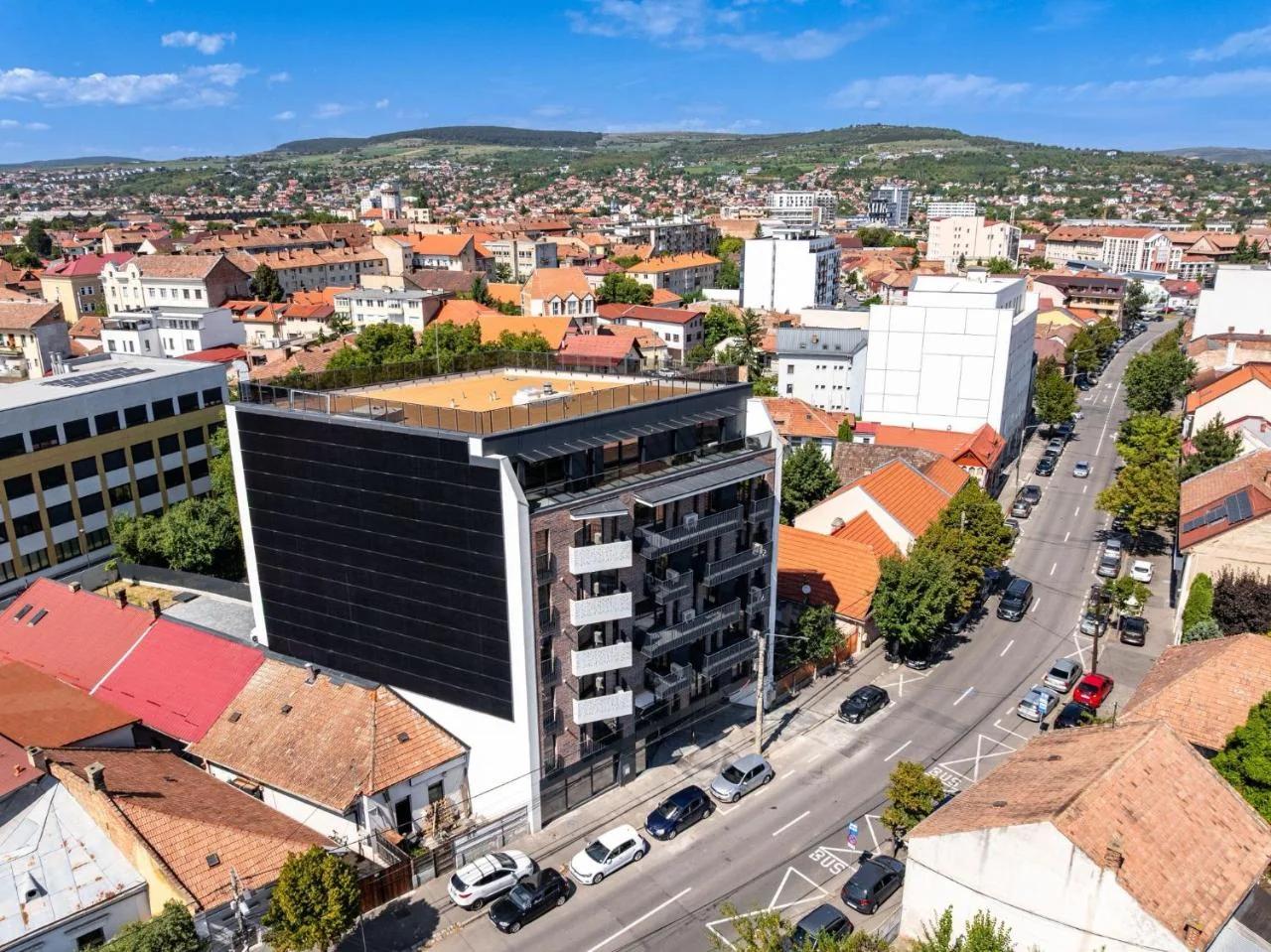 D'Otel 47 photo