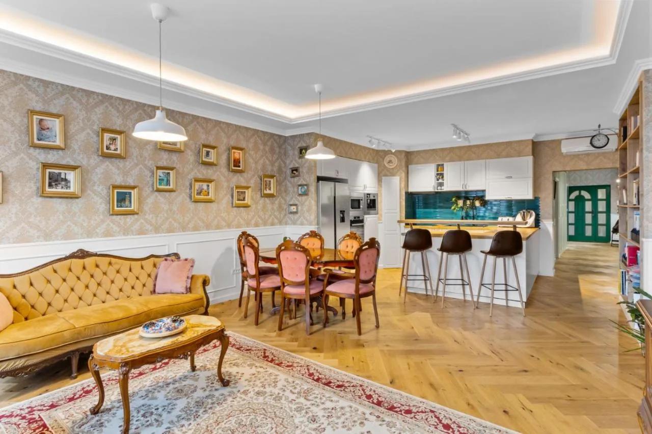 Deluxe Kronhouse Old Town