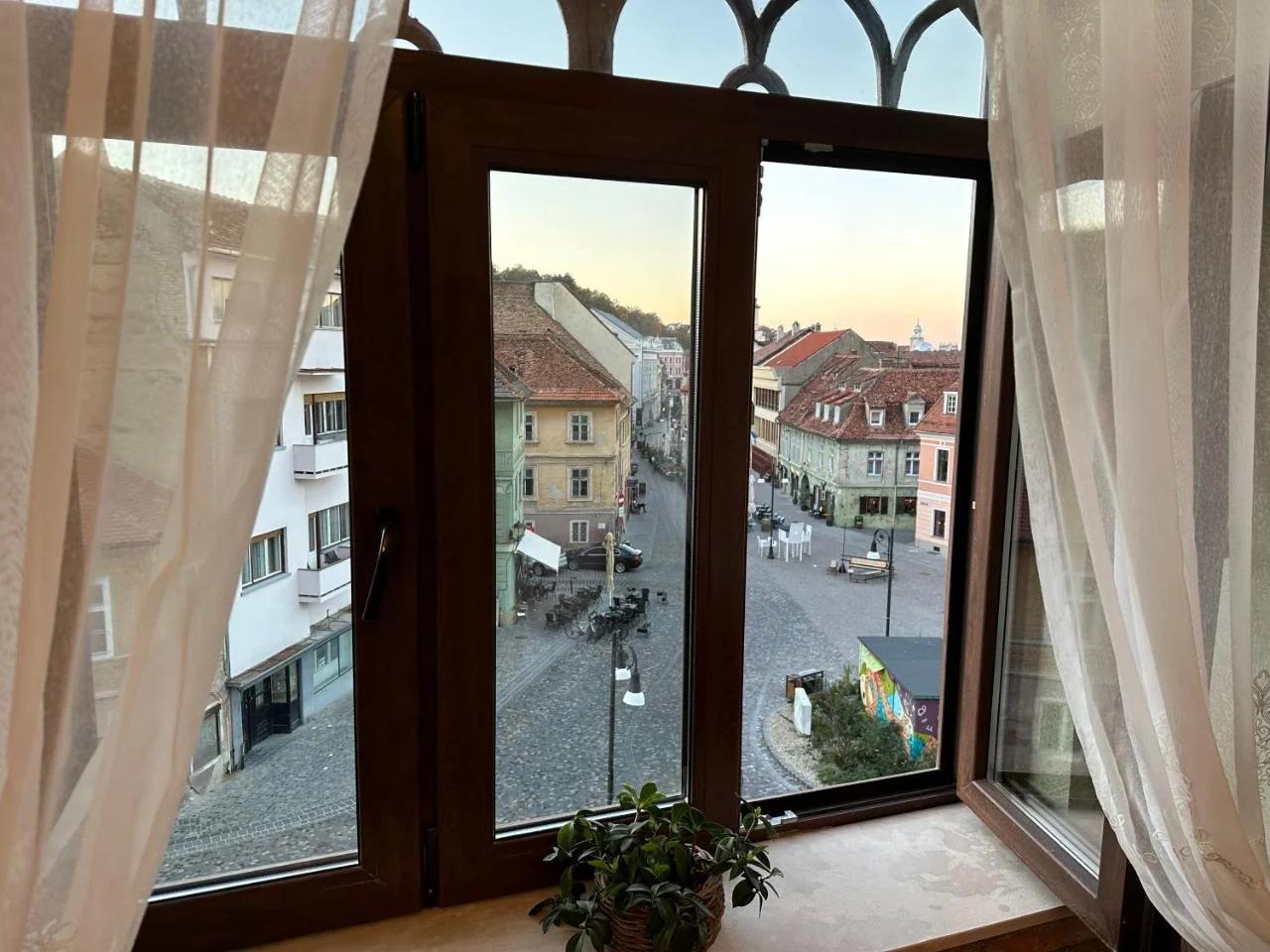Deluxe Kronhouse Old Town photo