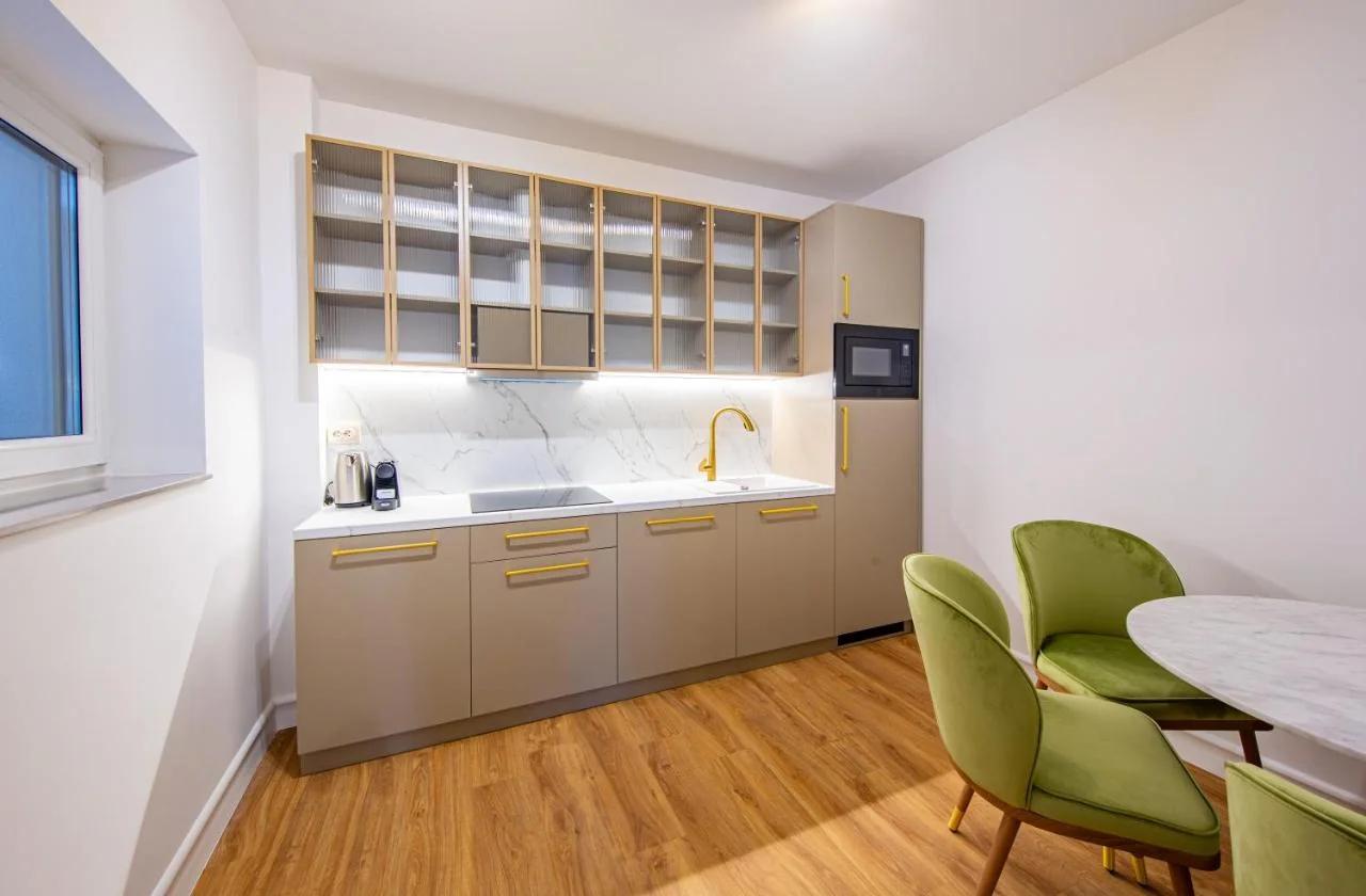 Galant Apartments photo