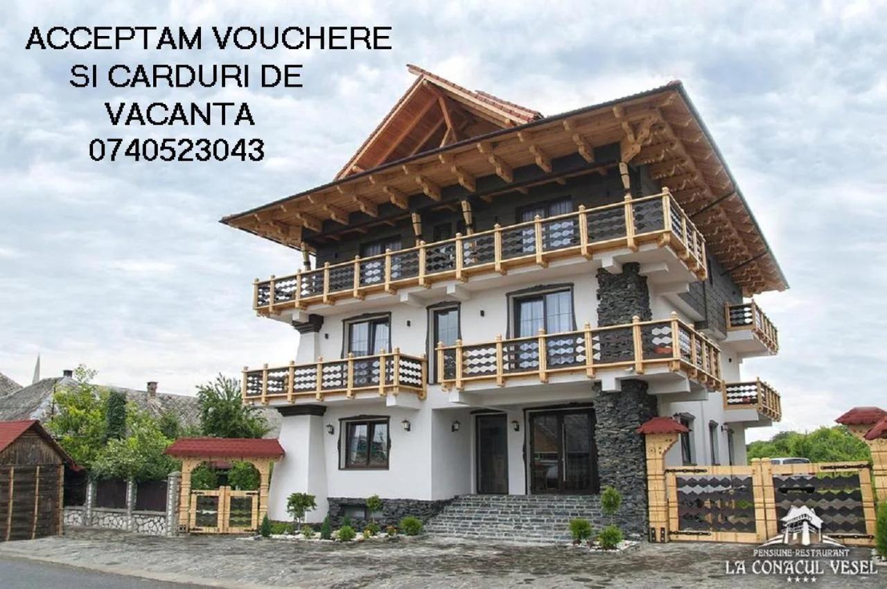 La Conacul Vesel Săpânța