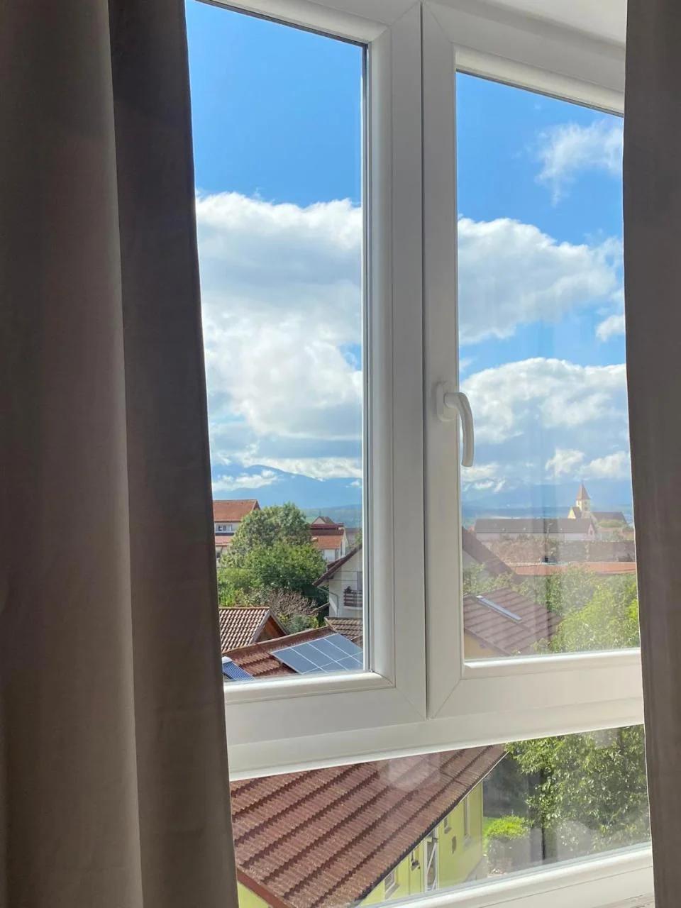 Mountain View Apartment