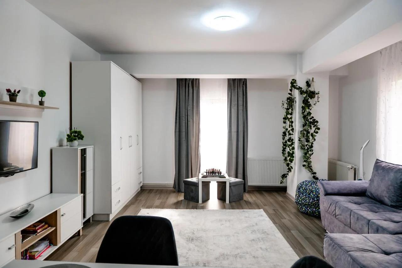 New Airport Apartment