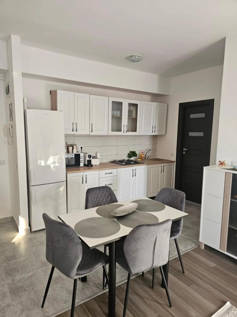 New Airport Apartment photo